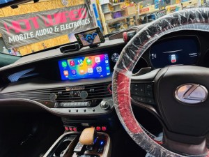 LS500h ls600 lc500 gs rf rx es is Lexus 純正ナビ　後付け　CarPlay カープレイ　ミラーリング　Android Auto hdmi hdmi入力　avインターフェース　USB iPhone ワイヤレス　映像入力　外部入力　グーグルマップ　インターフェース　モジュール　HOT WIRED