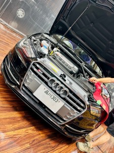 audi s3 a1 a2 q3 s4 アウディ　カーナビ　ワイヤレス　CarPlay カープレイ　後付けCarPlay ミラーリング avインターフェース hdmi入力　usb iPhone Hulu amazon Netflix 動画視聴　動画アプリ　サブスク　アウディ純正ナビ　MMI MMI2 MMI3 APPLE Android Auto YOUTUBE Bluetooth WIFI ヤフー　無線