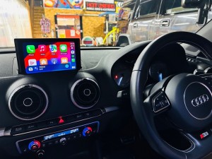 audi s3 a1 a2 q3 s4 アウディ　カーナビ　ワイヤレス　CarPlay カープレイ　後付けCarPlay ミラーリング avインターフェース hdmi入力　usb iPhone Hulu amazon Netflix 動画視聴　動画アプリ　サブスク　アウディ純正ナビ　MMI MMI2 MMI3 APPLE Android Auto YOUTUBE Bluetooth WIFI ヤフー　無線