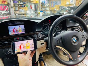 後付けCarPlay カープレイ　ワイヤレス　bmw 純正ナビ　iPhone Android Auto　cic road map premium 修理　