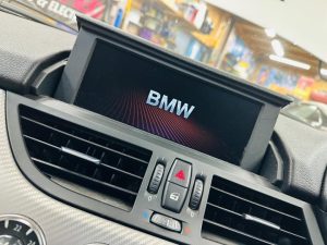 bmw 純正ナビ　cic nbt ccc iDrive アイドライブ　修理　地図　更新　マップデータ　コーディング　グレーアウト　再起動　ブラックアウト　電源が落ちる　road map premium 2020 2023 最新　ライセンス　コード　インストール　アップデート　japan coding コーディング